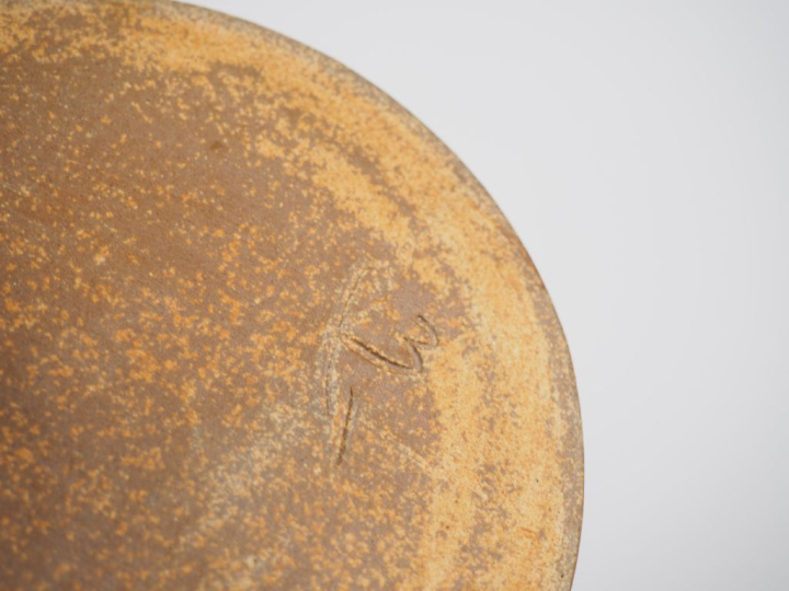 5 différents vase, vide-poches ou coupelles en céramique moderne. H. d