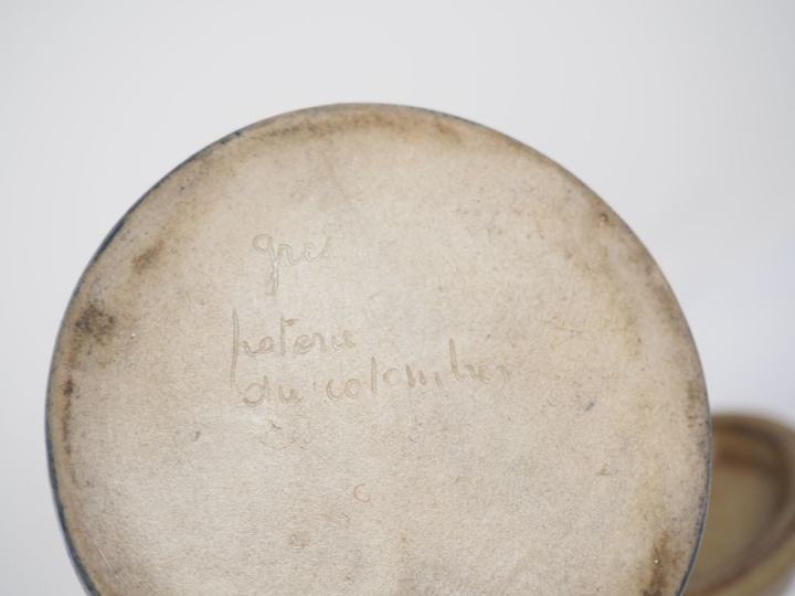 5 différents vase, vide-poches ou coupelles en céramique moderne. H. d