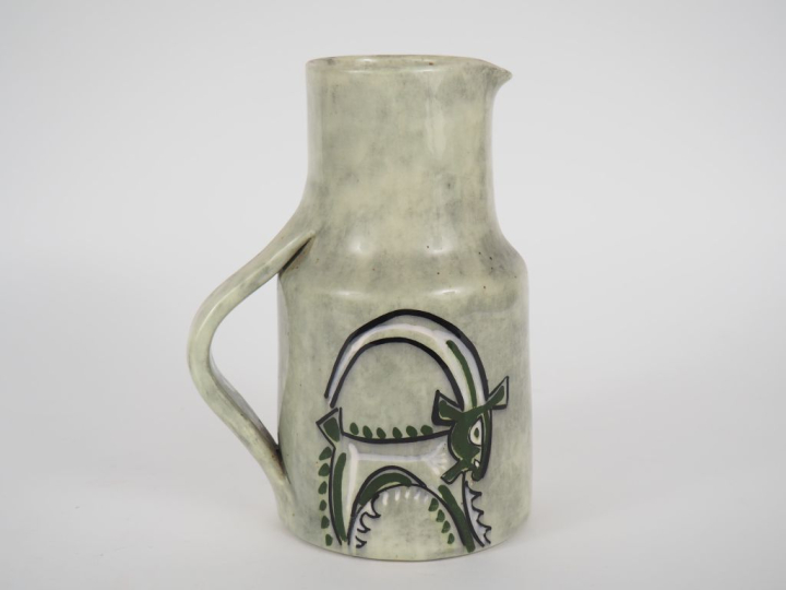 Jacques THIVAUD, ARNIS.  Pichet en faience à décor de chevreaux.  Sign