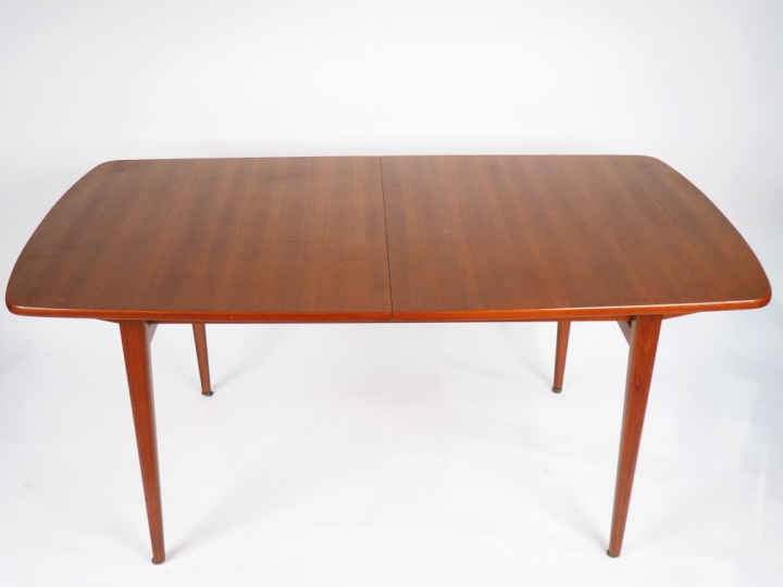 Table de salle à manger fin des années 60 de style Scandinave en teck,