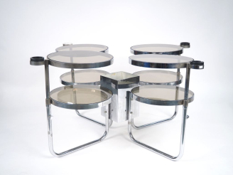 Vente aux enchères MOLINARI (?) et Franco POZZI. Table basse italienne en métal chromé ve