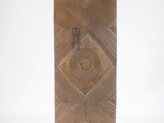 Vente aux enchères Porte de type Ibo, Nigeria Bois à patine naturelle H. 160 cm - L. 53 c