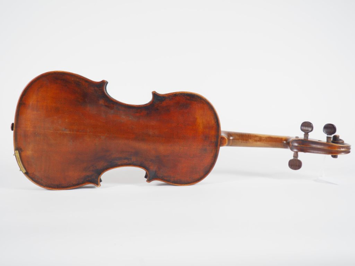 Vieux violon	 Français portant l'étiquette apocryphe "Alessandro Galli