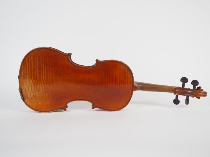 Violon atelier Mirecourt Laberthe-Himbert vers 1920. 36 mm. On y joint