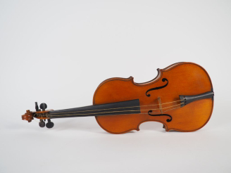 Vente aux enchères Violon portant la marque "BRETON" fait vers 1900 - 1920 dans les ateli