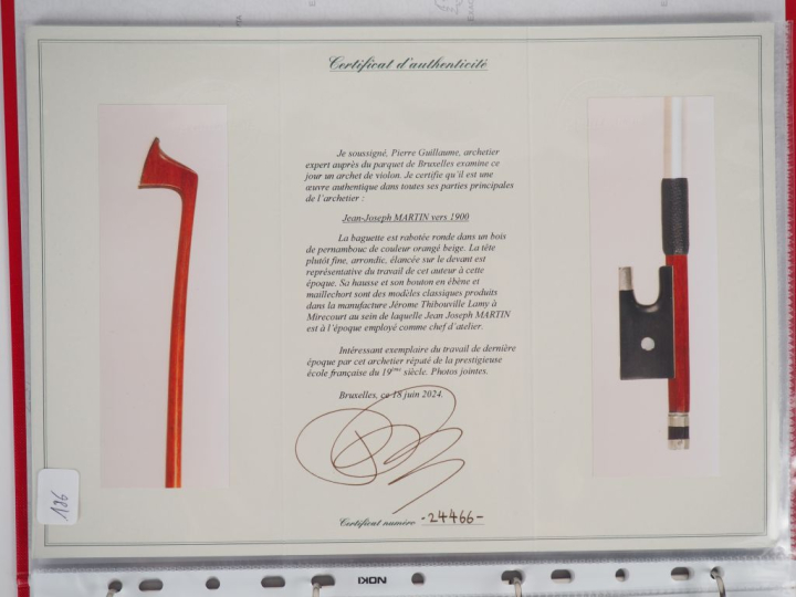 Archet de violon 	fait par Jean-Joseph Martin vers 1900 en pernambouc 