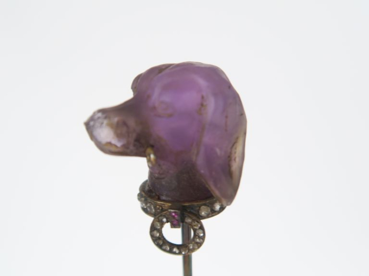 Epingle à chapeau Napoléon III en verre teinté mauve, brillant et pier