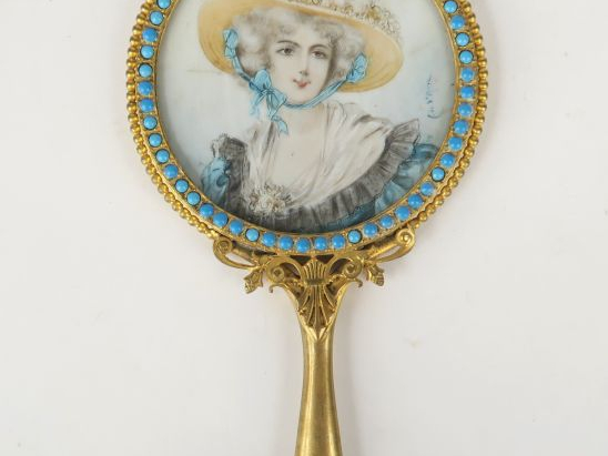 Face à main Napoléon III en métal doré et cabochons de pierres dures b