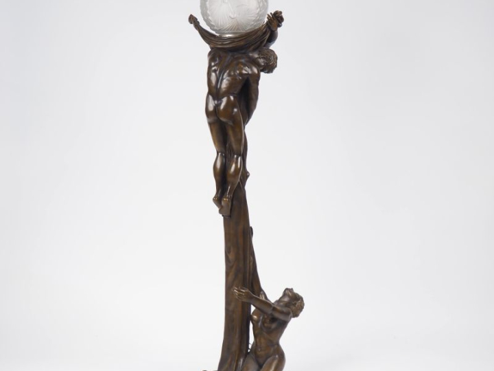 Gustav GURSCHNER.  "Elévation". Grand et spectaculaire lampadaire en b