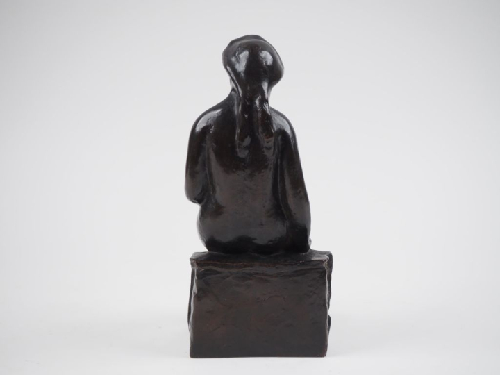 D’après Aristide MAILLOL (1861-1944). Femme nue assise Épreuve en surm