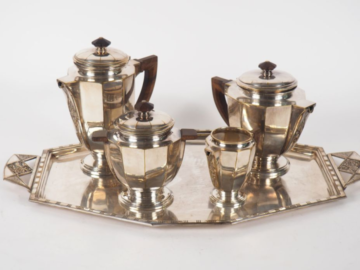 Service à café et à thé Art Déco en métal argenté, à décor de fleurs d