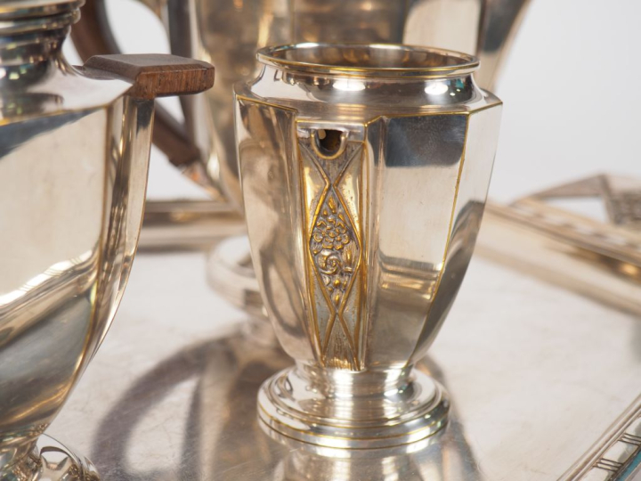 Service à café et à thé Art Déco en métal argenté, à décor de fleurs d