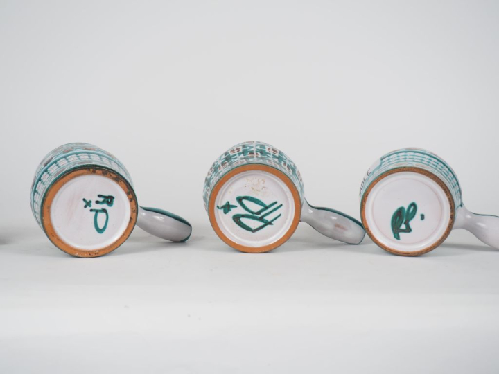 Robert PICAULT. Poubelle de table, pot à olives et un pot à manche en 