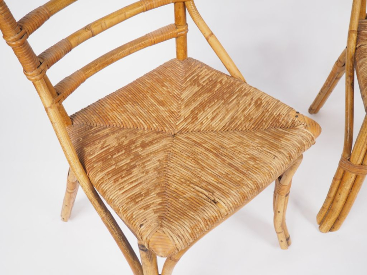 3 chaises paillées 1970 en rotin. (quelques manques de paillage)