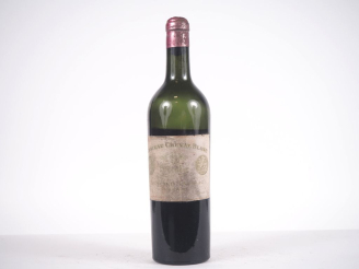 Vente aux enchères 1 BOUTEILLE CHEVAL BLANC 1er GCC ST ÉMILION - 1922 - VIDANGE/COULEUR C