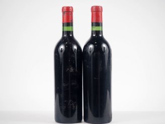 Vente aux enchères 2 BOUTEILLES CHÂTEAU L'ÉVANGILE POMEROL - 1957 - TRÈS BONS NIVEAUX/SE/