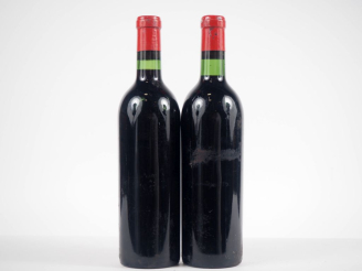 Vente aux enchères 2 BOUTEILLES CHÂTEAU L'ÉVANGILE POMEROL - 1957 - 1 TRÈS BON NIVEAU/1 B