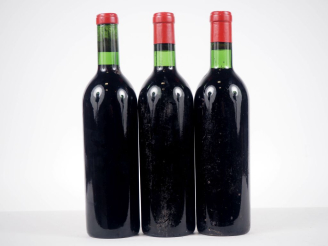 Vente aux enchères 3 BOUTEILLES PORTAIL ROUGE GRAVES - 1967 - 1 TRÈS BON NIVEAU/1 BG/1 LB