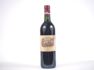 Vente aux enchères 1 BOUTEILLE CHÂTEAU LAFITE ROTHSCHILD 1er GCC PAUILLAC - 1990 - ET