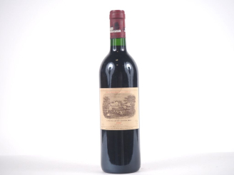 Vente aux enchères 1 BOUTEILLE CHÂTEAU LAFITE ROTHSCHILD 1er GCC PAUILLAC - 1990 - ETLT 