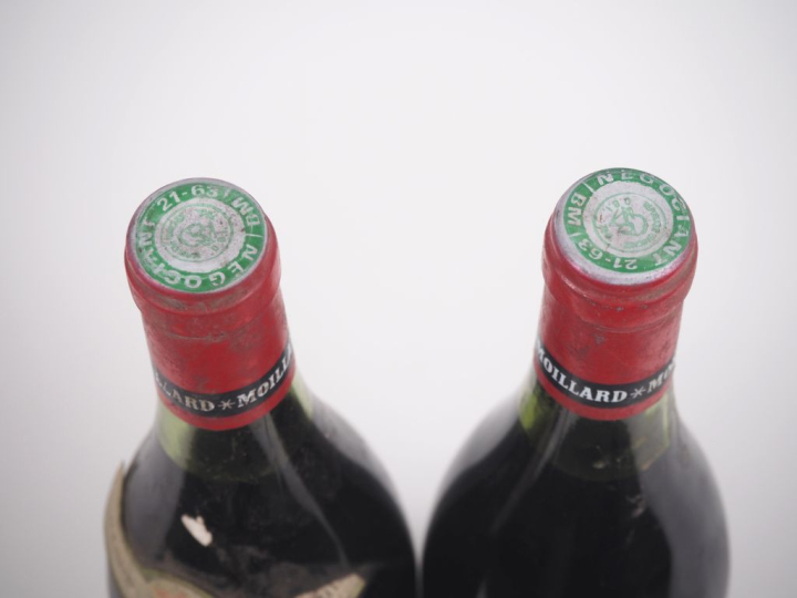 2 BOUTEILLES NUITS ST GEORGES MOILLARD - 1978 - 1 PRÉSUMÉE - 1 à 2,5 C