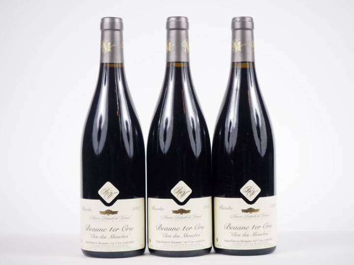 3 BOUTEILLES BEAUNE 1er CRU "CLOS DES MOUCHES" MAURICE BIDOUILH DE VER