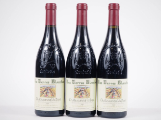 Vente aux enchères 3 BOUTEILLES CHÂTEAUNEUF DU PAPE "LES TERRES BLANCHES" FAMILLE BRECHET
