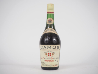 Vente aux enchères 1 VIEILLE BOUTEILLE COGNAC CAMUS LA GRANDE MARQUE "CELEBRATION" - PAPI