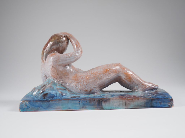 Henri Paul REY.  "modèle nue allongée" Sculpture en terre cuite vernis