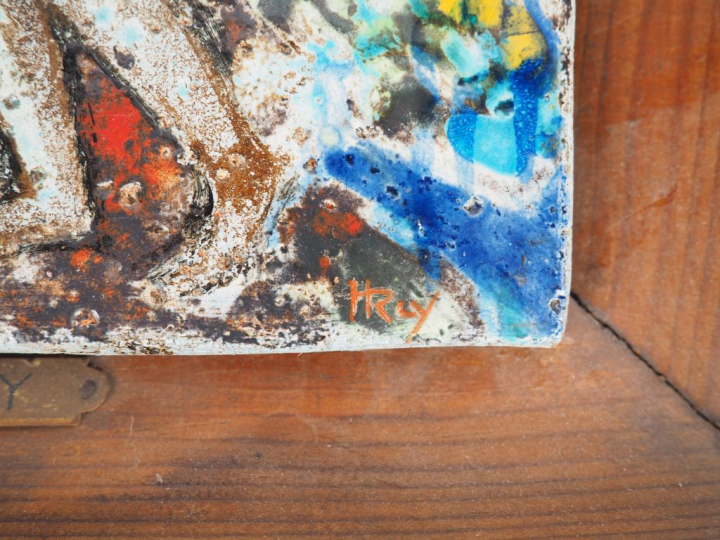 Henri Paul REY.  Plaque en céramique émaillée et polychrome "la danse"