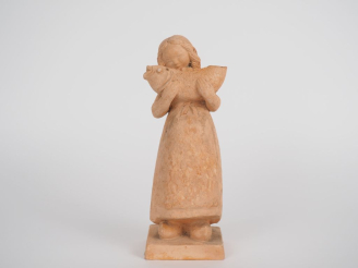 Vente aux enchères Henri Paul REY.  "jeune fille au poisson" Sculpture en terre cuite  Si