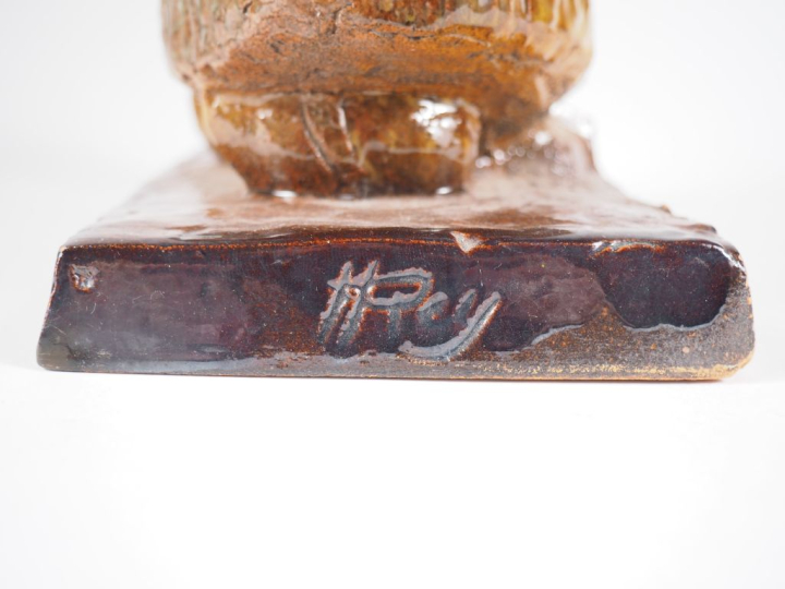 Henri Paul REY.  "Jeune paysanne et sa fillette".  Sculpture en cérami