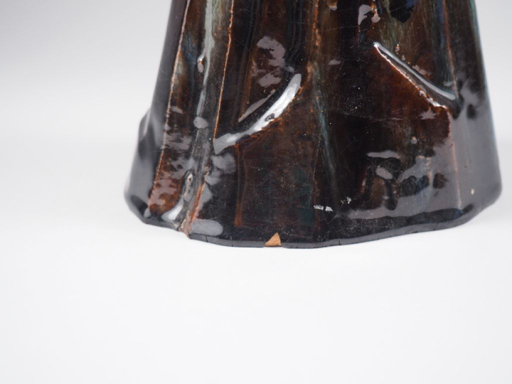 Henri Paul REY.  "le vautour" Sculpture en terre cuite vernissée brun 