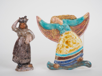 Vente aux enchères Henri Paul REY.  "paysanne" Sujet en terre cuite vernissée polychrome 