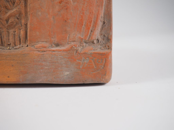 Henri Paul REY.  Plaque en terre cuite "les trois muses"  Signée  Dim.