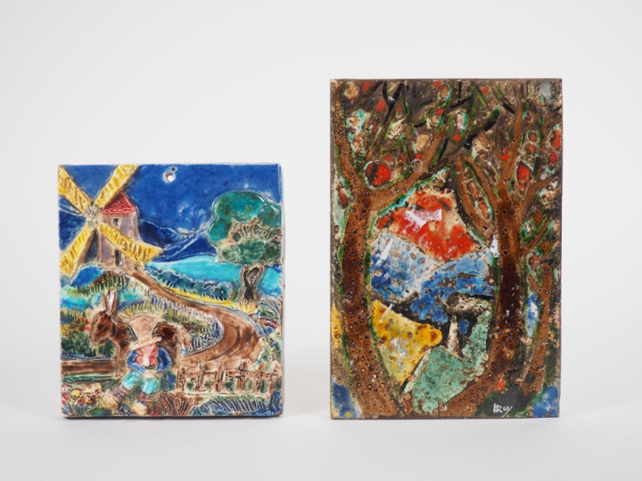 Henri Paul REY.  "paysan et son âne près d'un moulin" Plaque en cérami