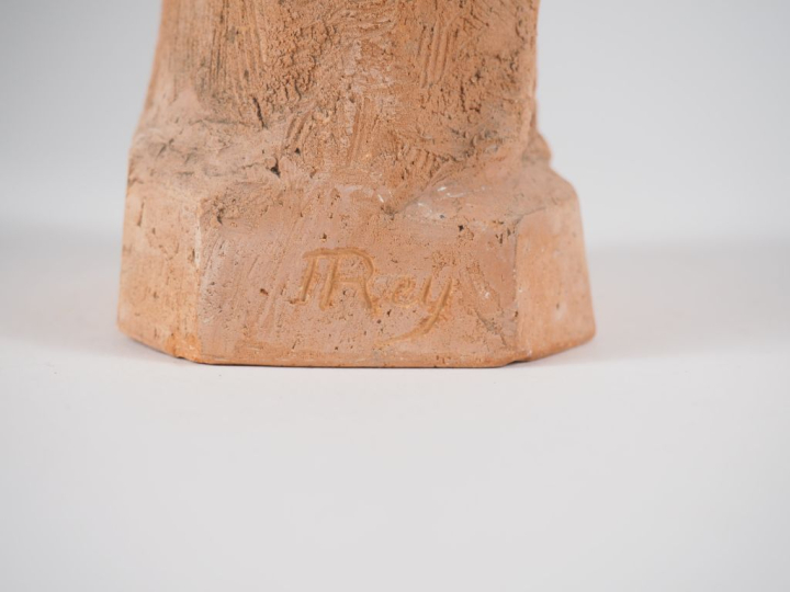Henri Paul REY.  "Jeune fille en prière" Sculpture en terre cuite  Sig
