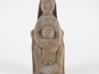 Vente aux enchères Henri Paul REY.  "Vierge à l'enfant" Sculpture en terre cuite Signée H