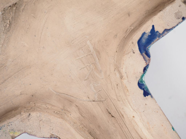 Henri Paul REY.  Crucifix en céramique émaillée turquoise.  Dim. 19 x 