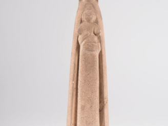 Vente aux enchères Henri Paul REY.  "Vierge à l'enfant" Sculpture en plâtre patiné Signé 