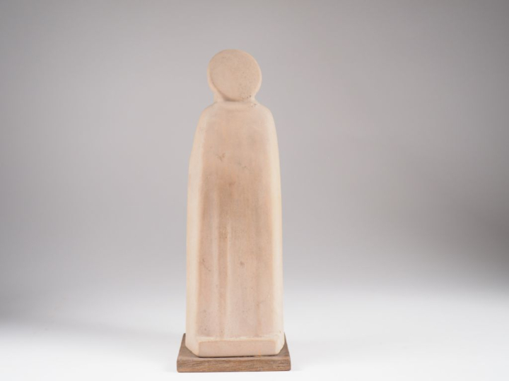 Henri Paul REY.  "Sainte Vierge"  Sujet en terre cuite  Signé H. 30 cm