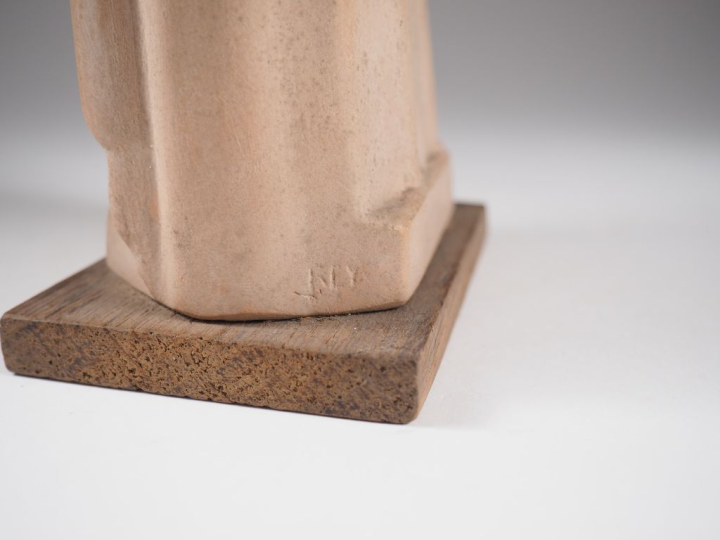 Henri Paul REY.  "Sainte Vierge"  Sujet en terre cuite  Signé H. 30 cm
