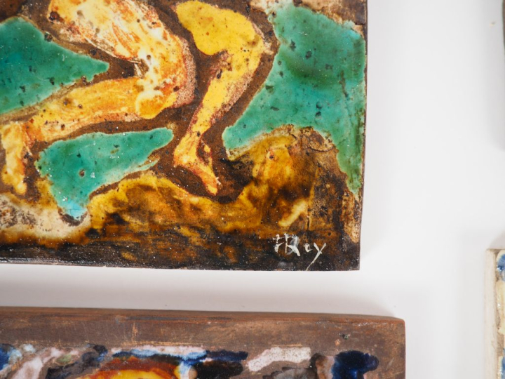 Henri Paul REY.  6 différents carreaux en céramique émaillée polychrom
