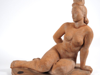 Vente aux enchères Paul MANAUT. "jeune asiatique nue assise" Sculpture en terre cuite Sig