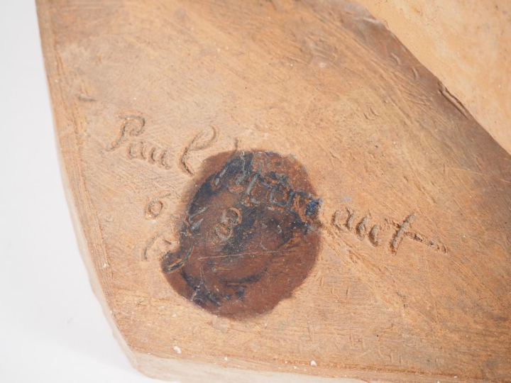 Paul MANAUT. "jeune asiatique nue assise" Sculpture en terre cuite Sig