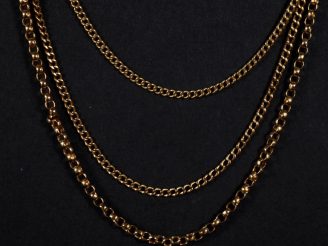 Vente aux enchères 3 colliers en or 750  Poids : 18 g   