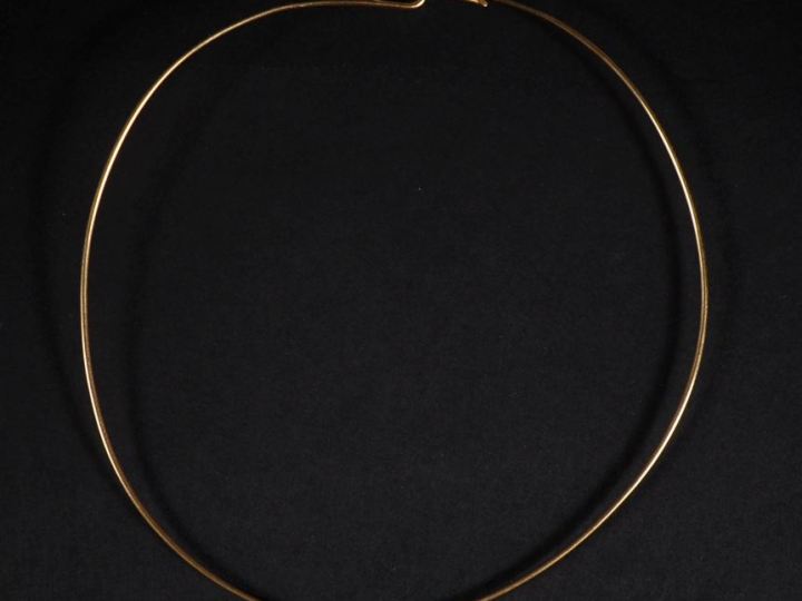 Collier ras de cou en or 750 Poids : 6,50 g   