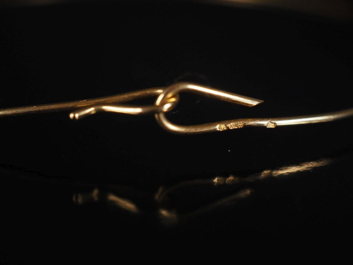 Collier ras de cou en or 750 Poids : 6,50 g   