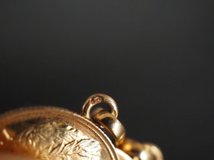 2 médailles en or 750 "profil de Napoléon Ier"  Poids : 3,70 g   