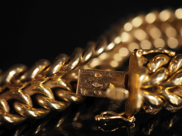 Bracelet en or 750, maille américaine Poids : 25,50 g   